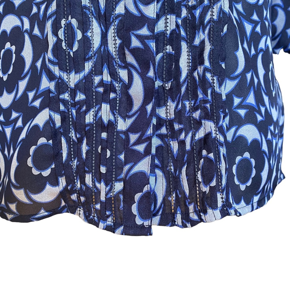 Banana Republic Navy Patterned Button Up Blouse Small - Picture 5 of 12
